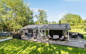 4 Bedroom Beautiful Home In Gilleleje in Gilleleje